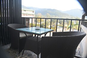 AARUSH HOTEL & RESORT