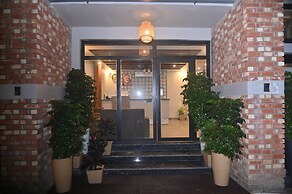 AARUSH HOTEL & RESORT