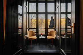 Supper boutique suites