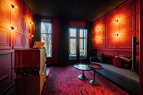 Supper boutique suites