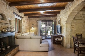 Maratho Villa - With Private Pool