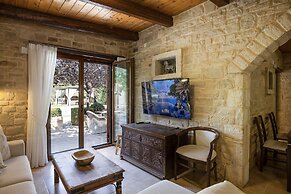 Maratho Villa - With Private Pool