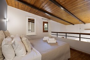 Maratho Villa - With Private Pool