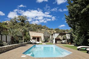 Maratho Villa - With Private Pool