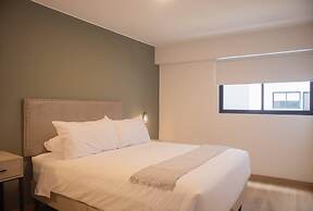 w Fresh 1BR w/ Balcony in Miraflores