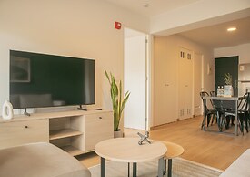 w Fresh & Modern 1BR w/ Balcony in Miraflores