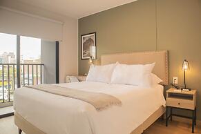 w Fresh & Modern 1BR w/ Balcony in Miraflores