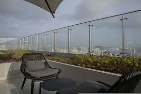 w Fresh & Modern 1BR w/ Balcony in Miraflores