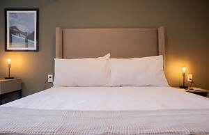 w Prime 2BR w/ Balcony in Miraflores