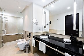 Marriott 1BR Apartment with Marina View