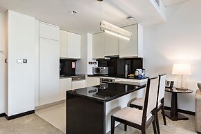 Marriott 1BR Apartment with Marina View