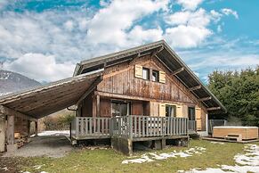 Alpine Chalet With Private Hot Tub