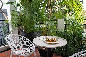 Samaya Boutique & Cuisine