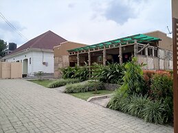 Prestige Suites Kamwenge