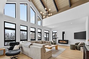 203 Verbier Building 11