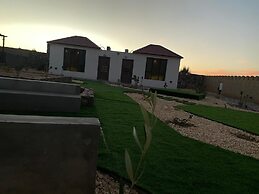Sun Horizon Chalet