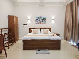 Crescent Bay Weligama