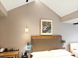 Lotus Glade Hotel
