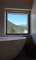 Siguniang Mountain Wind-Waiting Homestay