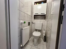 Cozy 2BR Apartment Near Danube River