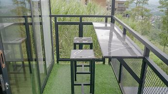 The Lakebox Menjer by Travelink