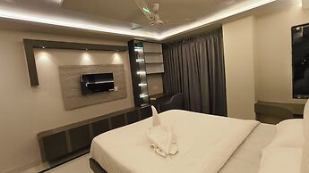Hotel High Rise