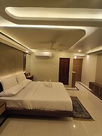 Hotel High Rise