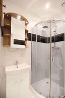 Premium 1BR Stay for 5 Prime Location