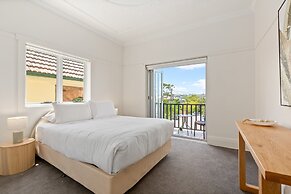 Bright 2-bed Apartment in Coogee