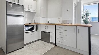 Self-contained Apartment With River Views