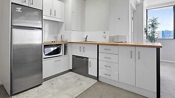 Self-contained Apartment With River Views