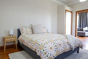 Spacious 3-bed Home in Central Tenterfield