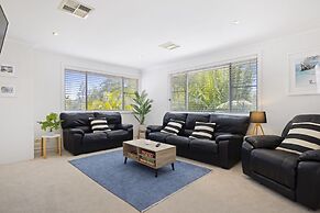 Spacious 4-bed Home Near Avalon Beach