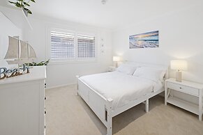 Spacious 4-bed Home Near Avalon Beach