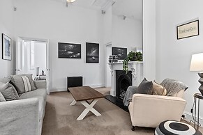 Heritage Bluestone Home Near Scotch College