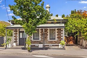 Heritage Bluestone Home Near Scotch College
