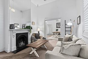Heritage Bluestone Home Near Scotch College