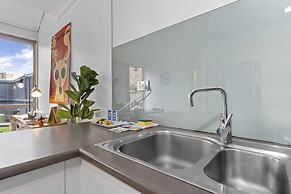 Spacious 3-bed Townhouse With Courtyard