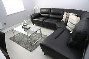 Modern Comfortable Apartment Home Away From Home