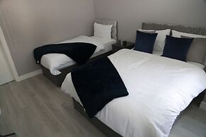 Modern Comfortable Apartment Home Away From Home