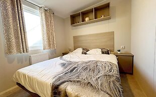 Inviting Hollum Chalet Near Golf Course