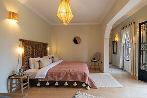 Bab Akoul Palmeraie - Maison d'hôtes & Spa