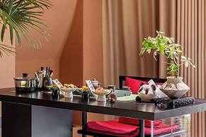 Dujiangyan Private Hot Spring Villa