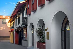 AND.U Designer Homestay