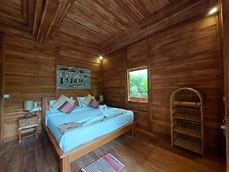 D'Ethnic Ubud Joglo View Villas by EPS