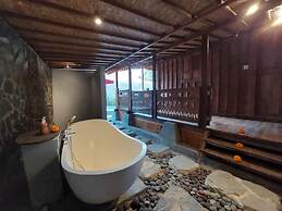 D'Ethnic Ubud Joglo View Villas by EPS