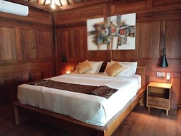 D'Ethnic Ubud Joglo View Villas by EPS
