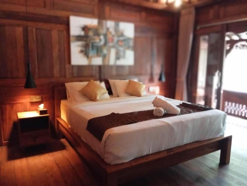 D'Ethnic Ubud Joglo View Villas by EPS