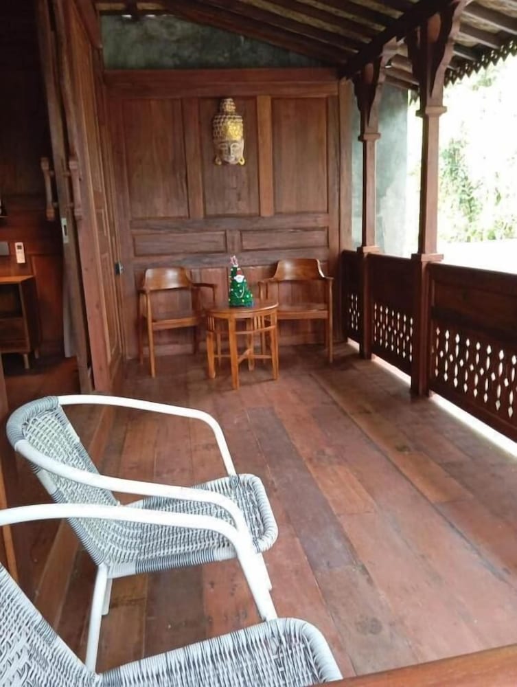 D'Ethnic Ubud Joglo View Villas by EPS