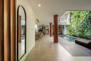 Green Moon Villa by Betterplace
